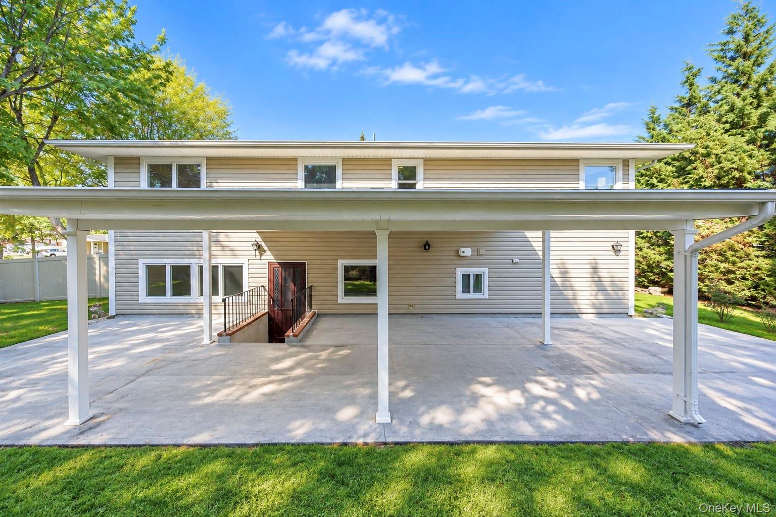 Single Family Smithtown Polk Boulevard  Suffolk County, NY 11720, MLS-1047339-7