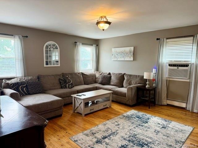 Single Family Jersey Street Suffolk County, NY 11729, MLS-1047348-4