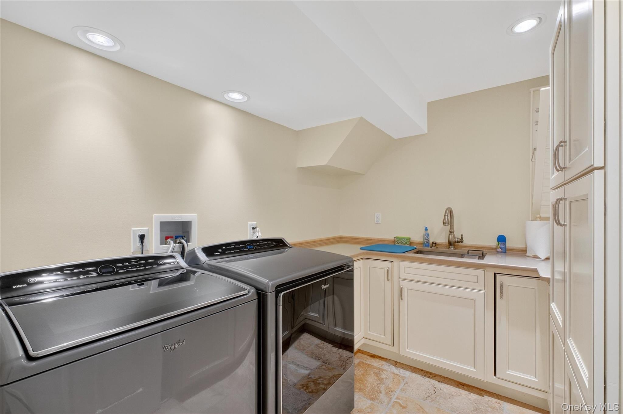 Single Family Shamrock Hills Drive Dutchess County, NY 12590, MLS-1047350-42