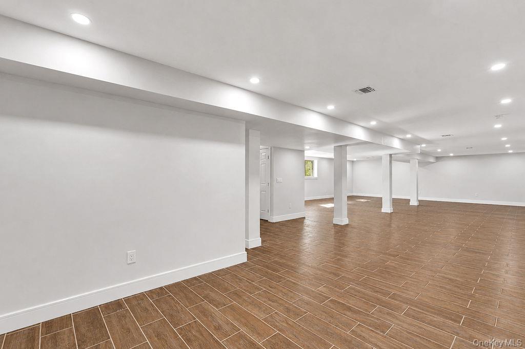 Single Family Ferraris Street  Suffolk County, NY 11726, MLS-1047354-28