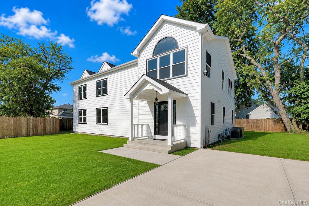 Single Family Ferraris Street  Suffolk County, NY 11726, MLS-1047354-4