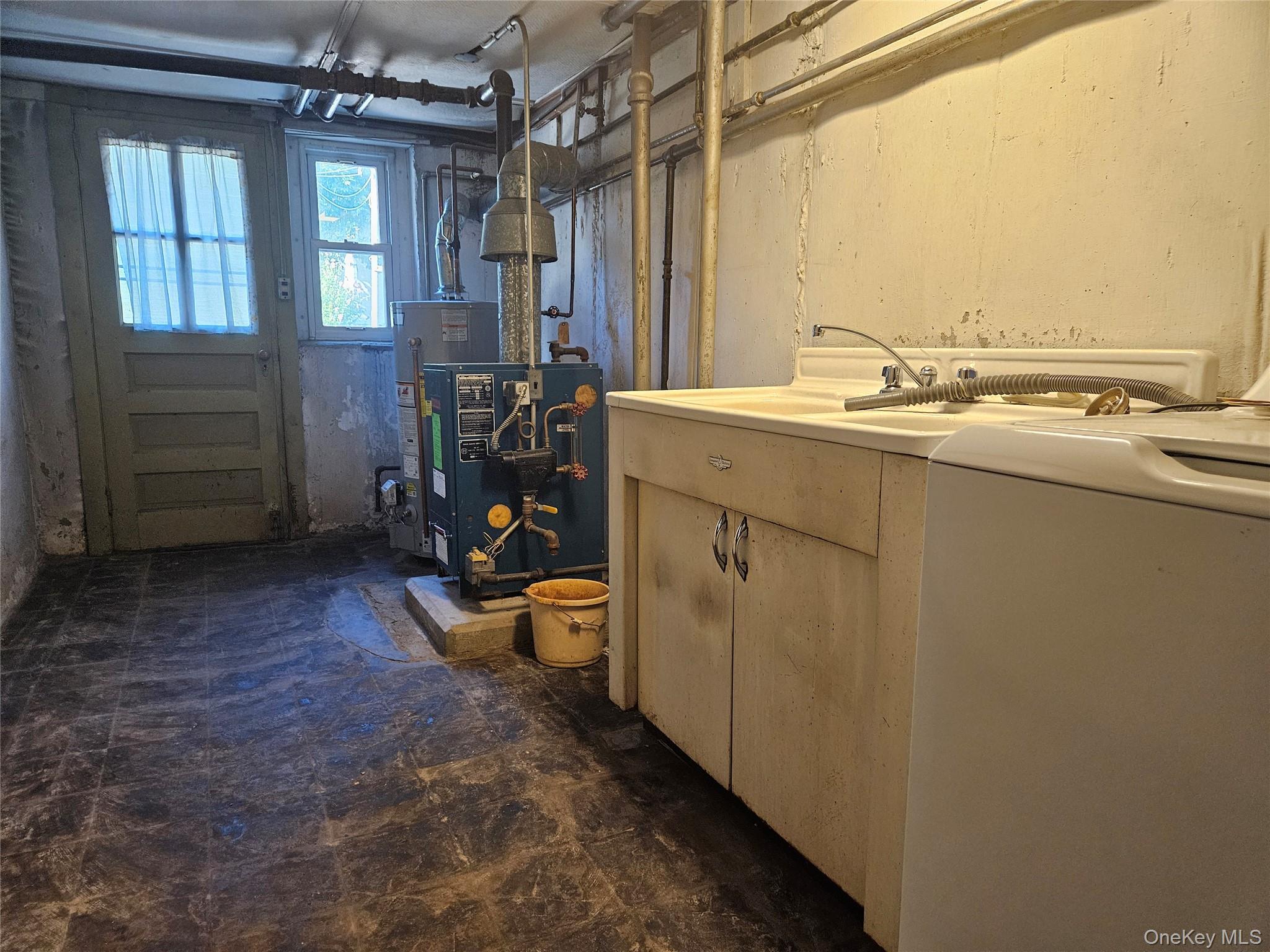 Single Family 77th Avenue Queens, NY 11385, MLS-1047359-12