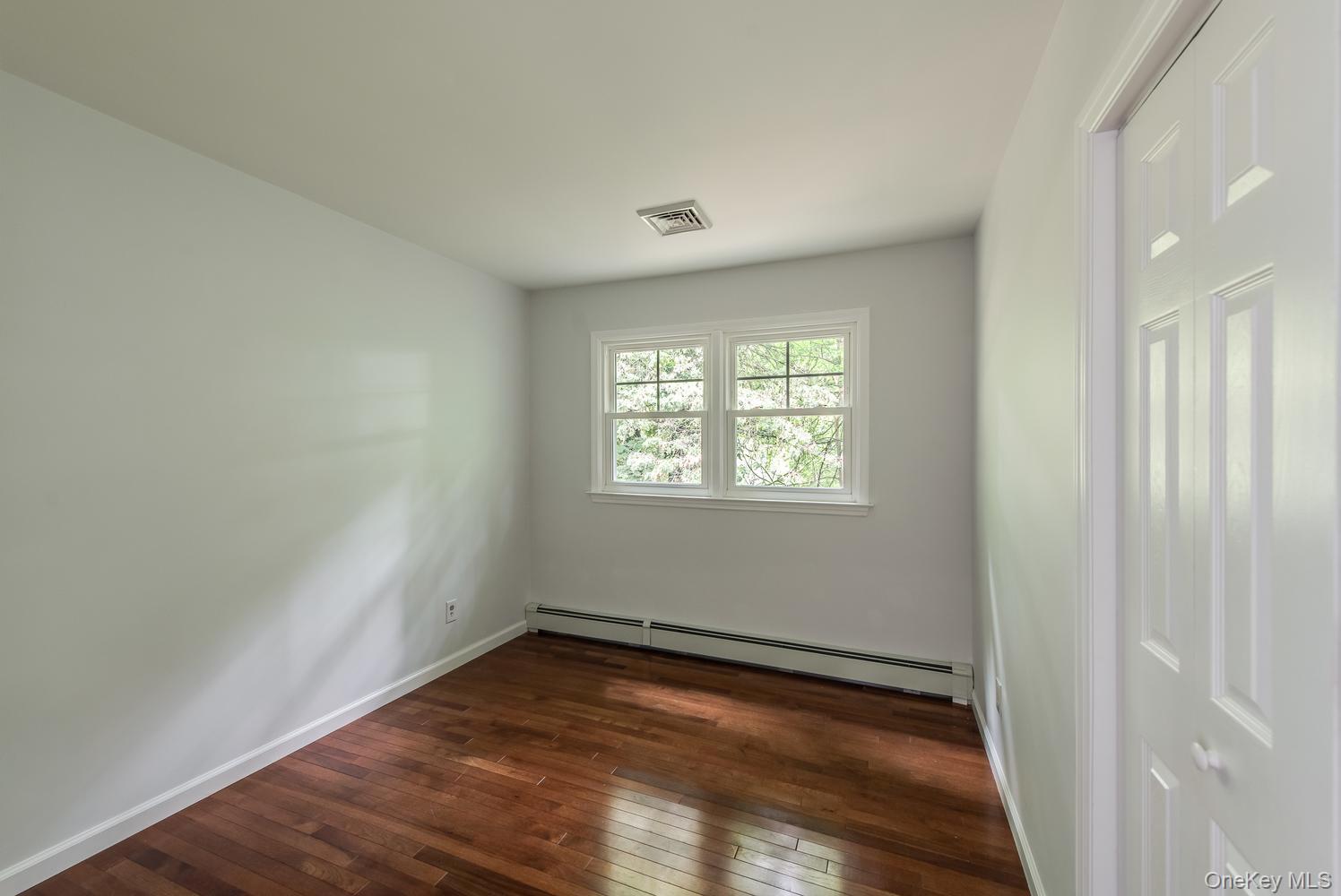 Single Family Horizon Hill Drive Dutchess County, NY 12603, MLS-1047372-20