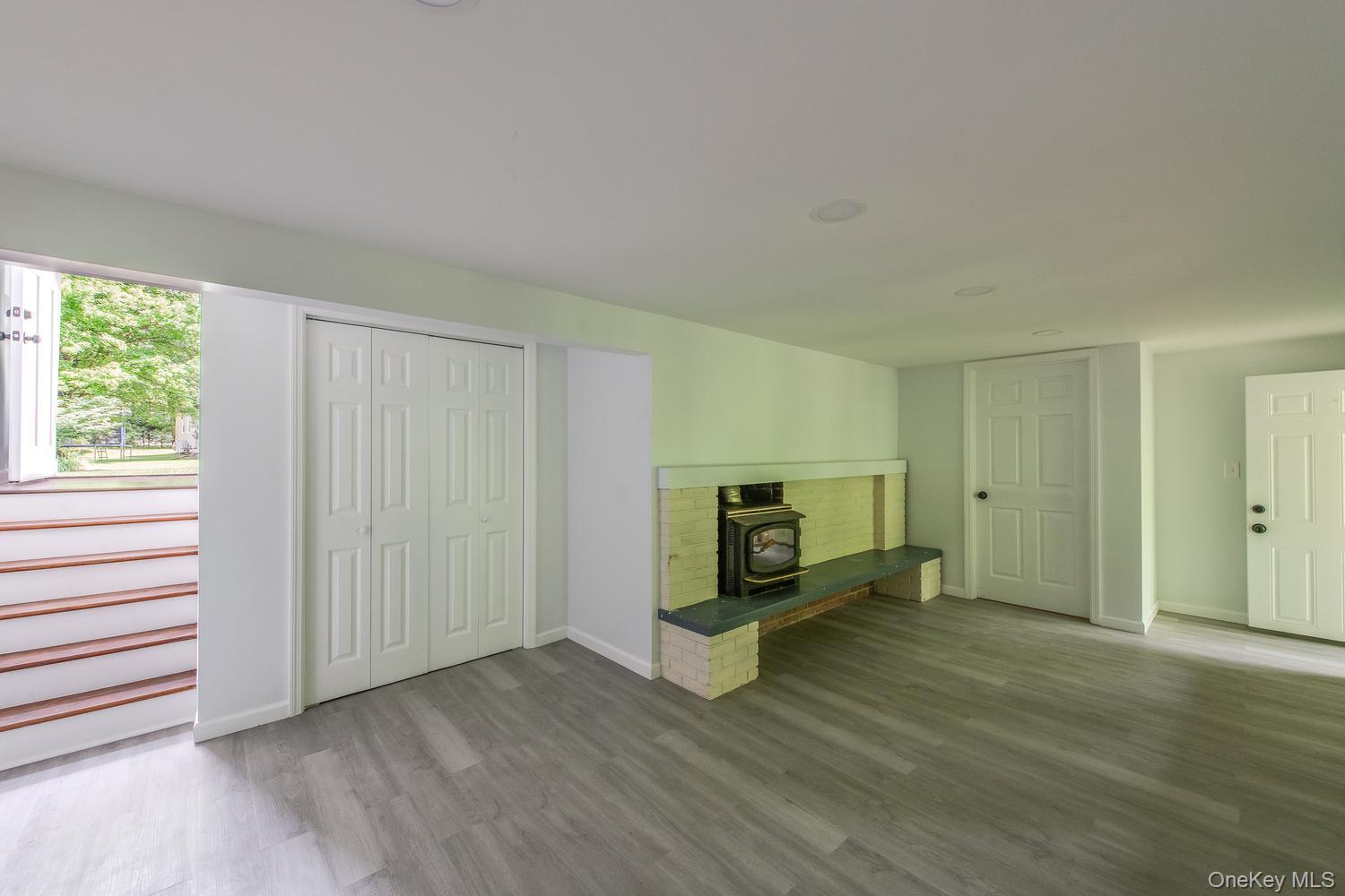 Single Family Horizon Hill Drive Dutchess County, NY 12603, MLS-1047372-22