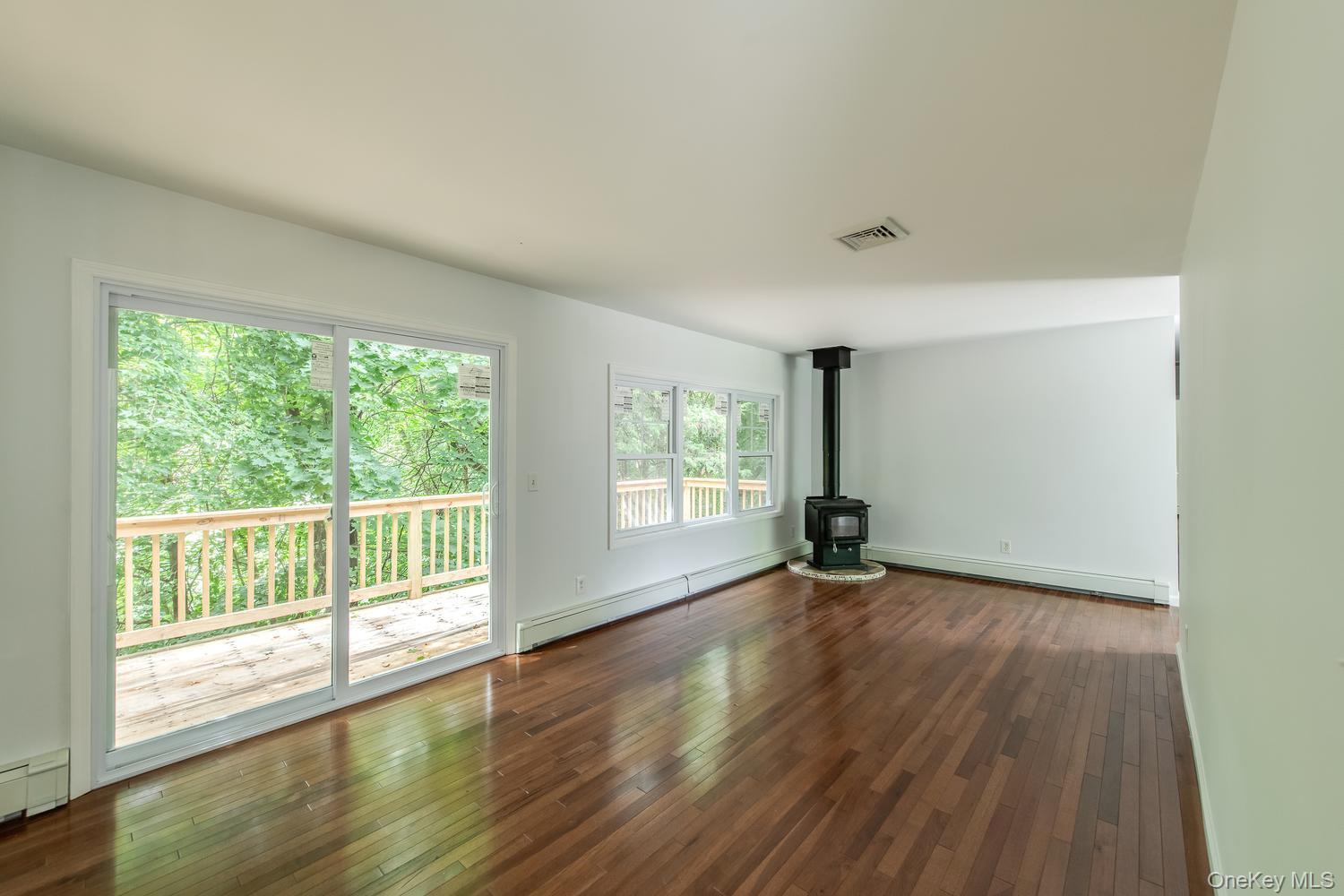 Single Family Horizon Hill Drive Dutchess County, NY 12603, MLS-1047372-7