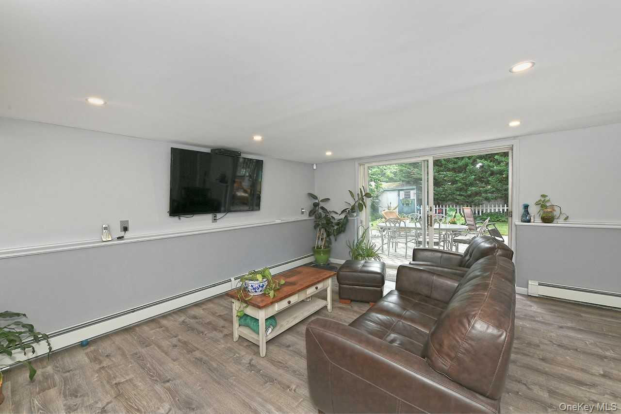 Single Family Van Nostrand Avenue Nassau County, NY 11566, MLS-1047378-17