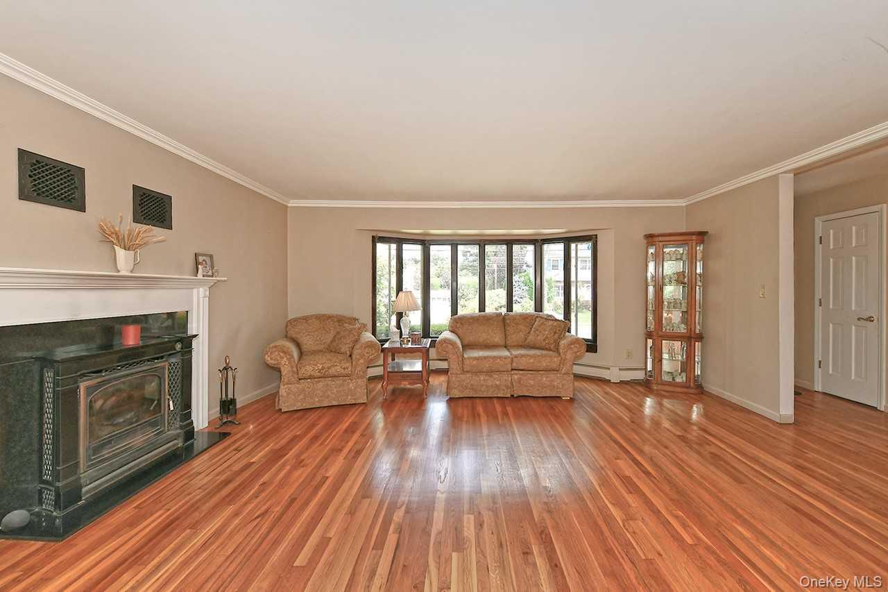 Single Family Van Nostrand Avenue Nassau County, NY 11566, MLS-1047378-7