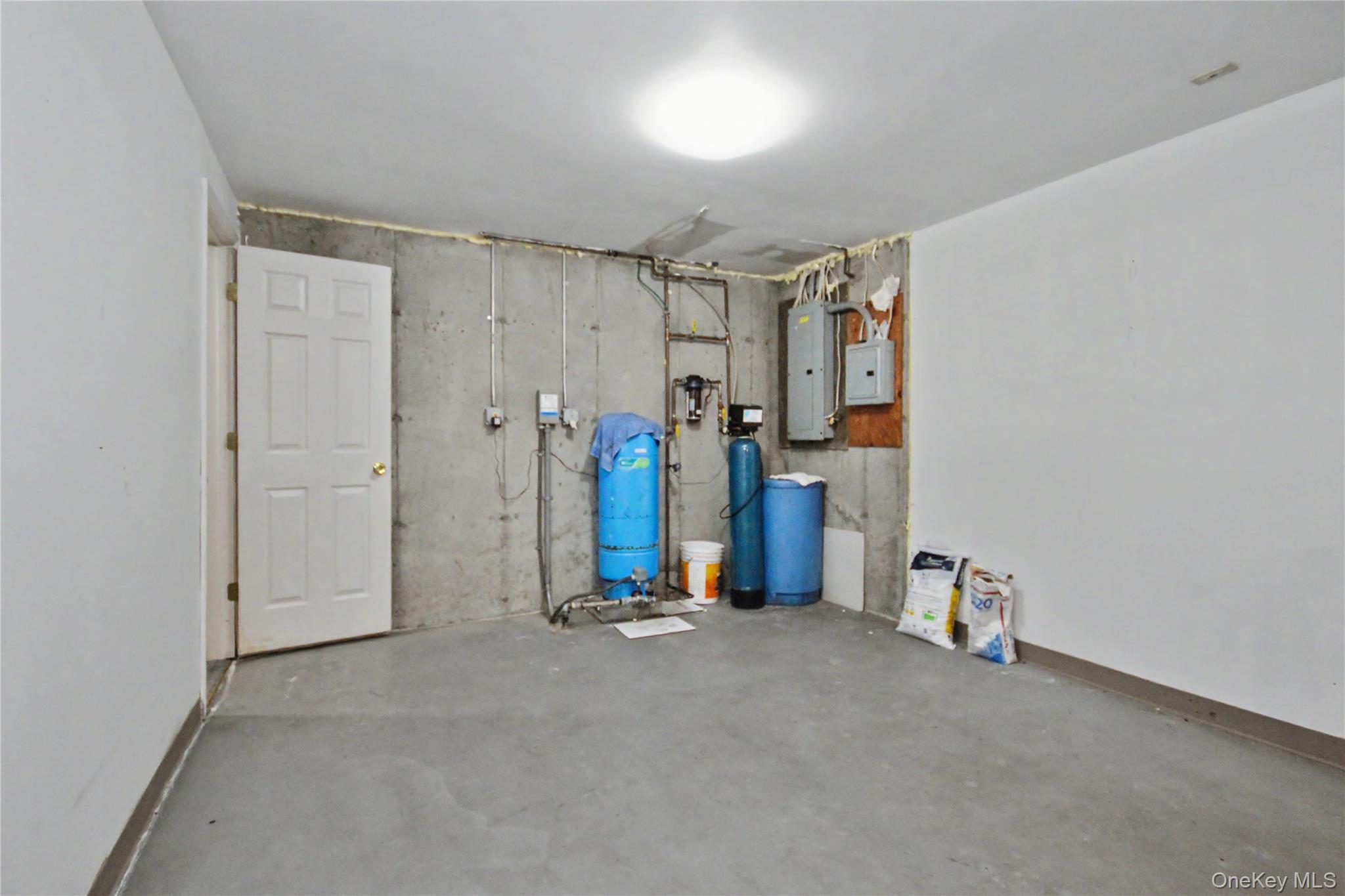 Single Family Mayfair Road Dutchess County, NY 12570, MLS-1047382-42