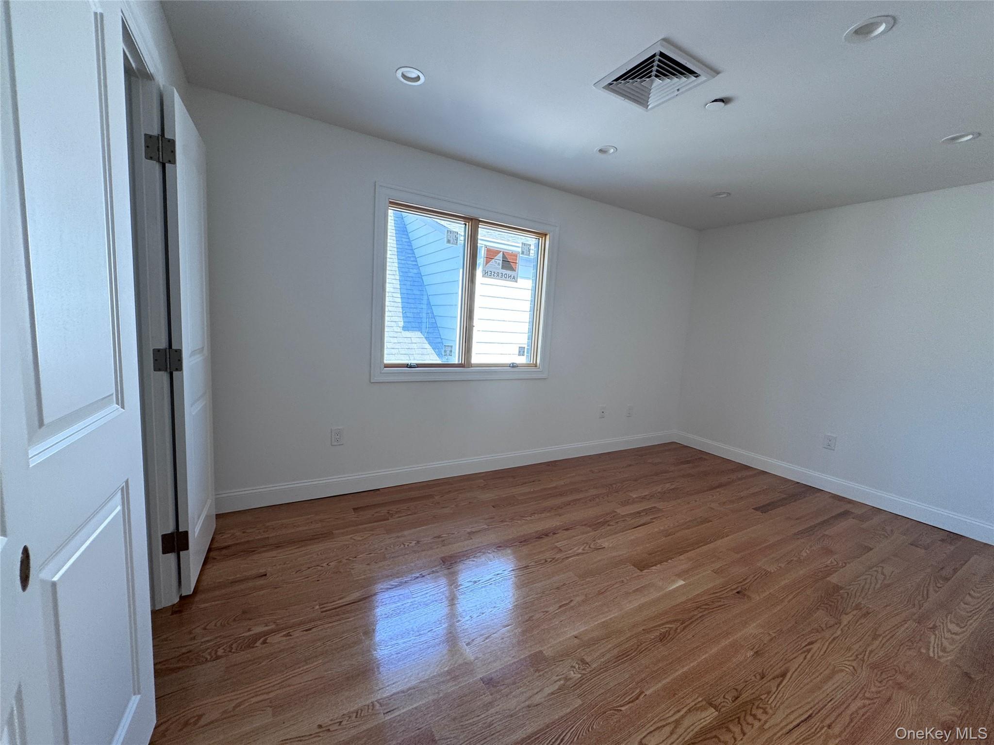 Single Family 22nd Ave Queens, NY 11357, MLS-1047383-19