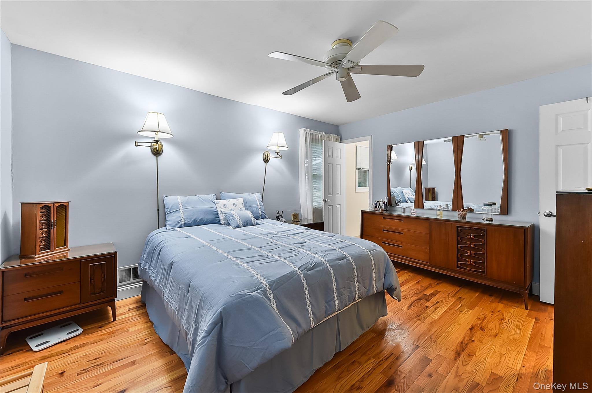 Single Family Lake Nanuet Rockland County, NY 10954, MLS-1047412-18