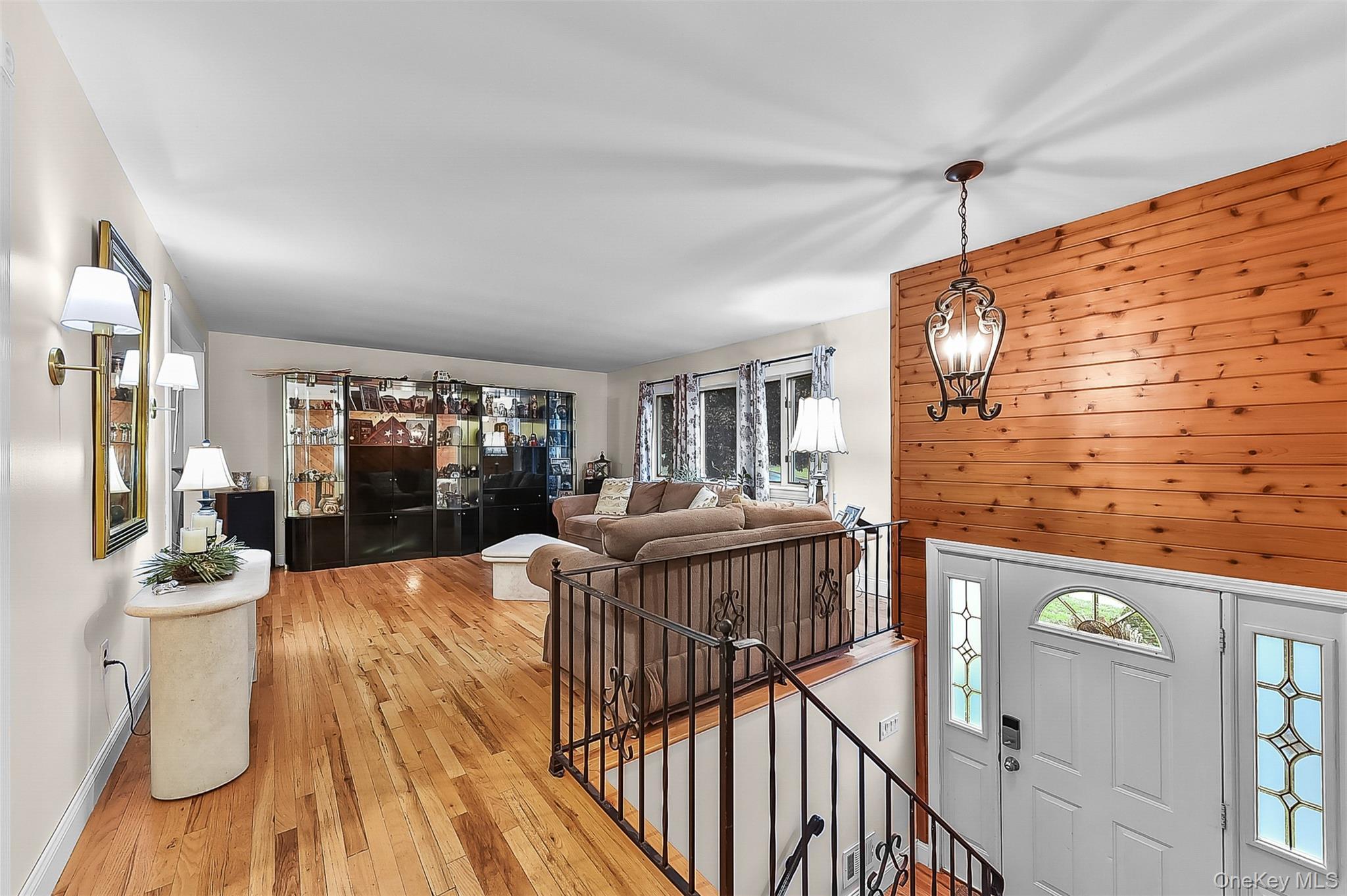 Single Family Lake Nanuet Rockland County, NY 10954, MLS-1047412-2