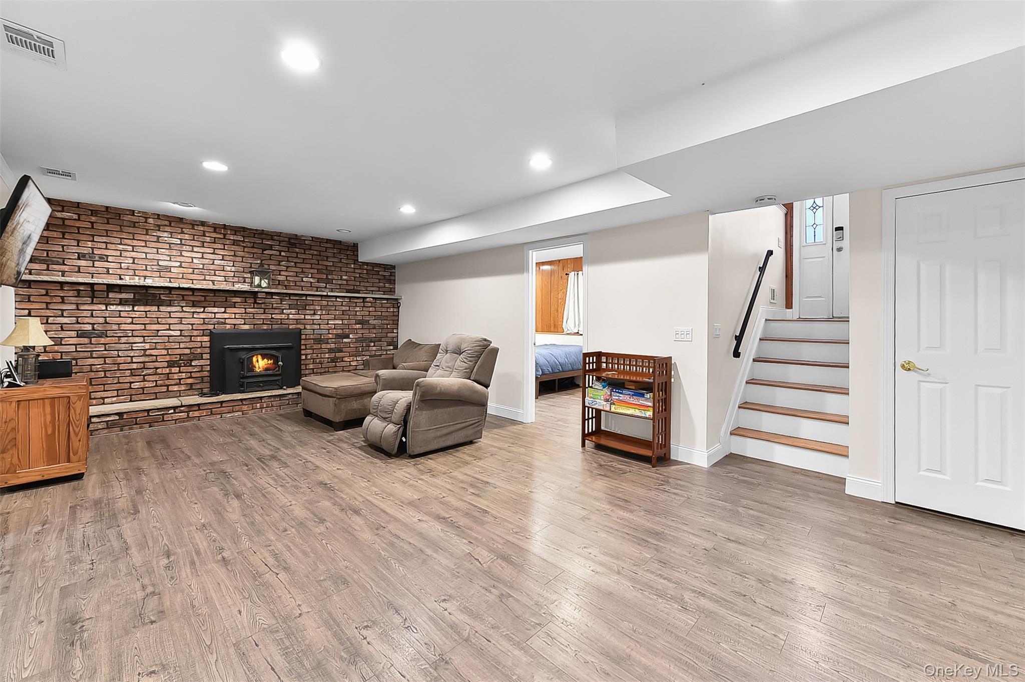 Single Family Lake Nanuet Rockland County, NY 10954, MLS-1047412-26