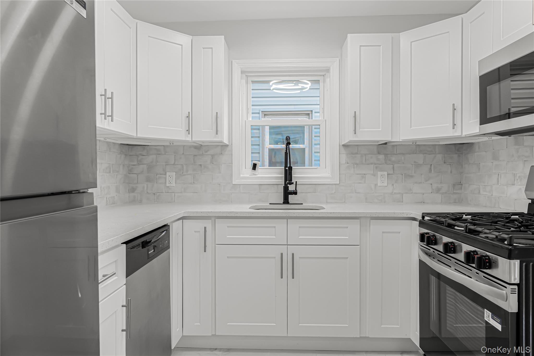 Single Family 103rd Road Queens, NY 11433, MLS-1047414-3