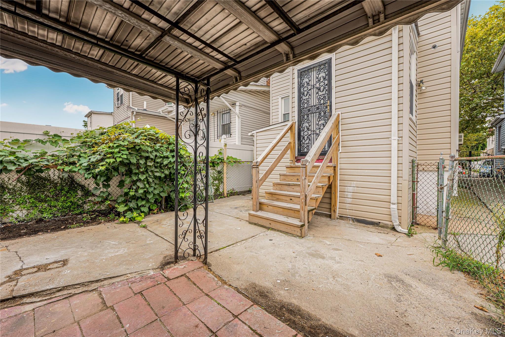 Single Family 103rd Road Queens, NY 11433, MLS-1047414-39
