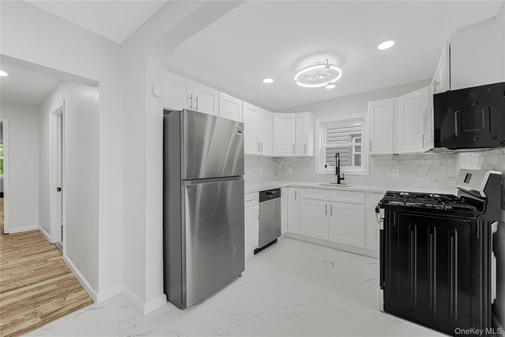 Single Family 103rd Road Queens, NY 11433, MLS-1047414-5