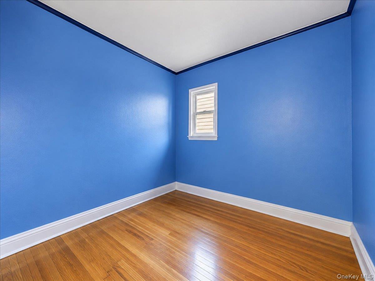 Single Family 89th Avenue  Queens, NY 11421, MLS-1047427-10