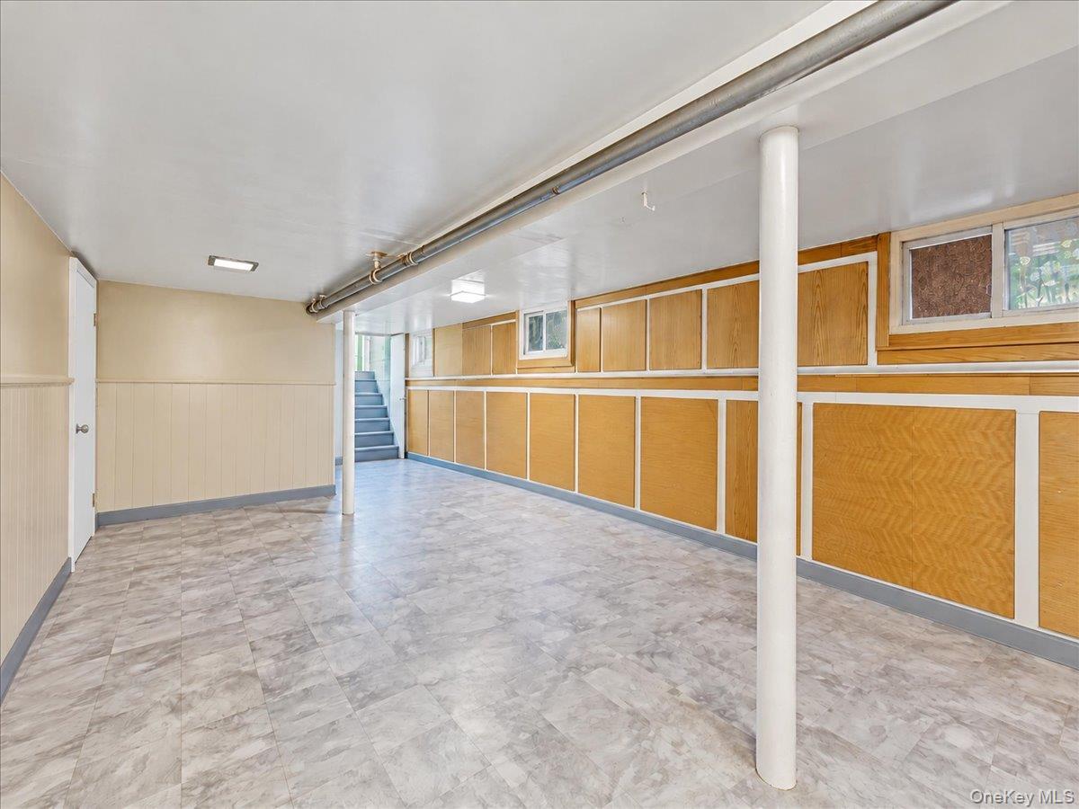 Single Family 89th Avenue  Queens, NY 11421, MLS-1047427-20
