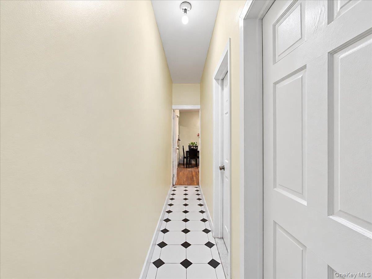 Single Family 89th Avenue  Queens, NY 11421, MLS-1047427-5