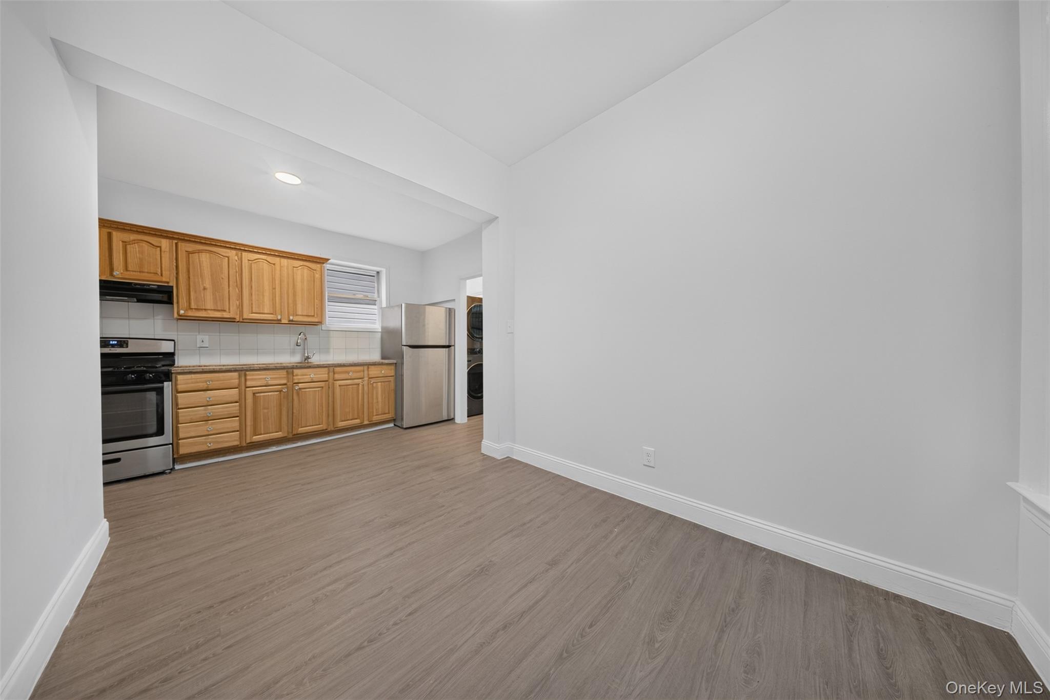 Single Family Schenck Avenue Brooklyn, NY 11207, MLS-1047432-7