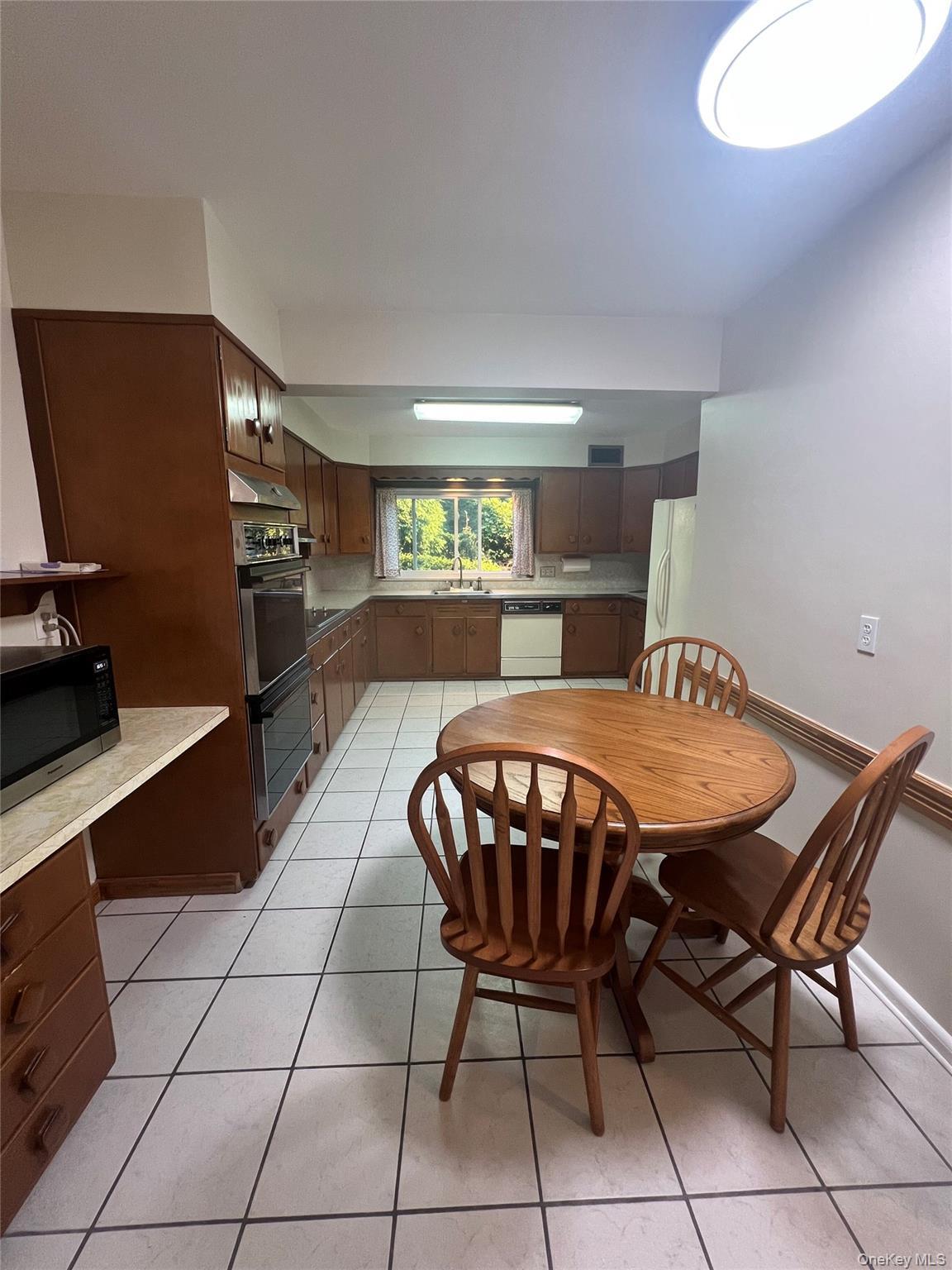 Single Family Roberts Lane Westchester County, NY 10701, MLS-1047445-20