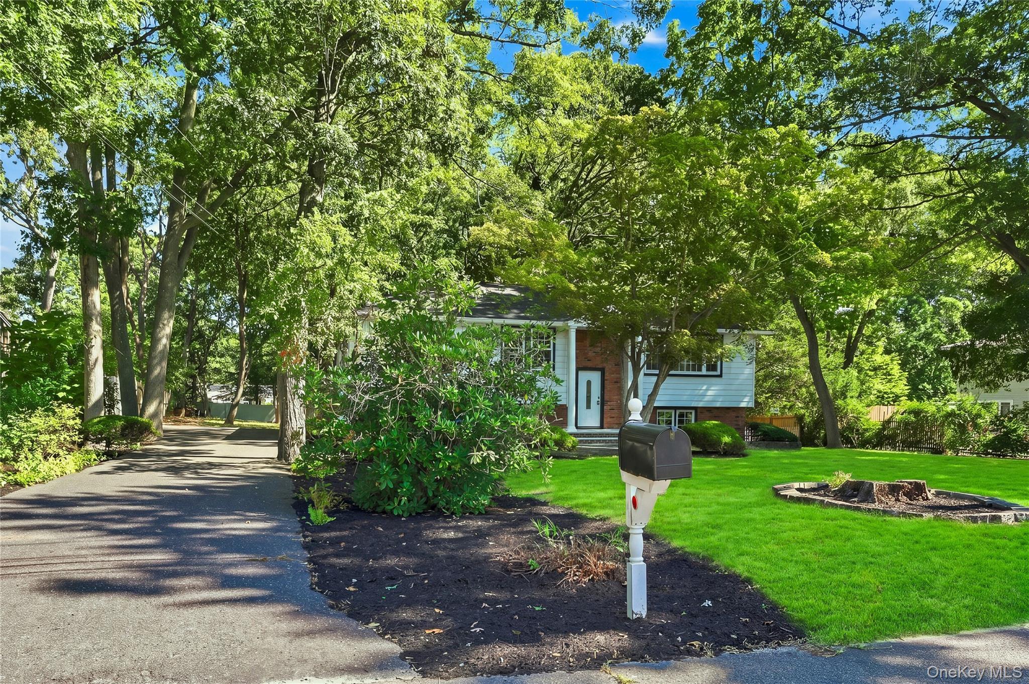 Single Family Pauls Path  Suffolk County, NY 11727, MLS-1047460-5