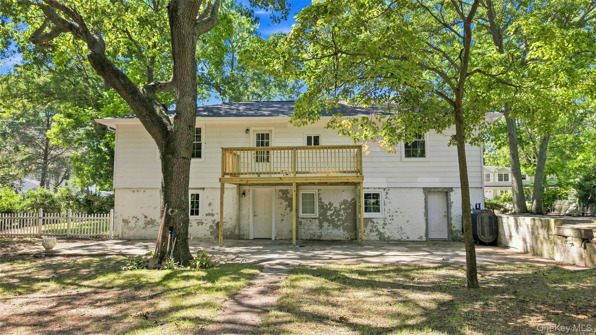 Single Family Pauls Path  Suffolk County, NY 11727, MLS-1047460-8