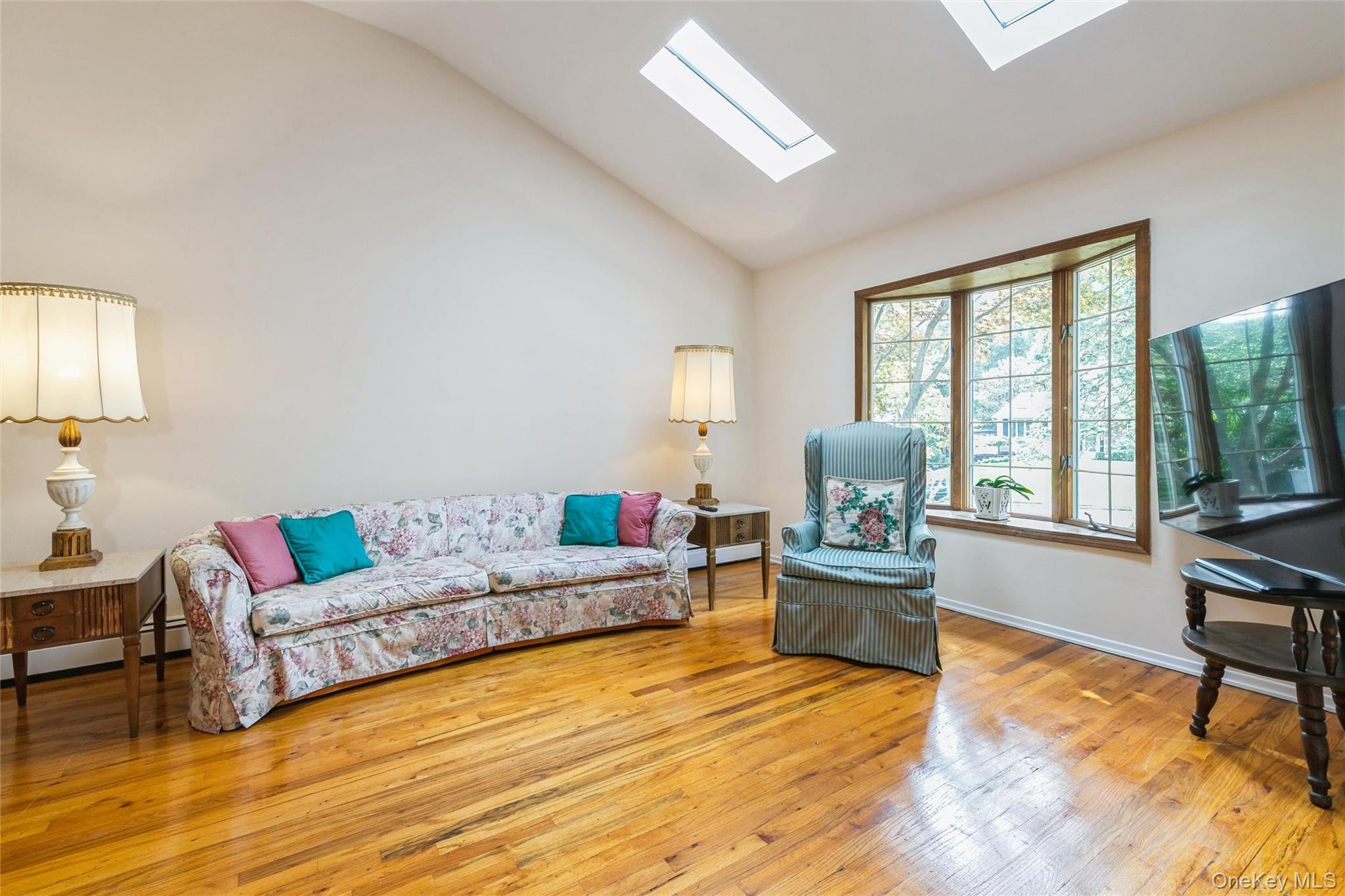 Single Family Sheryl Crescent  Suffolk County, NY 11787, MLS-1047477-13