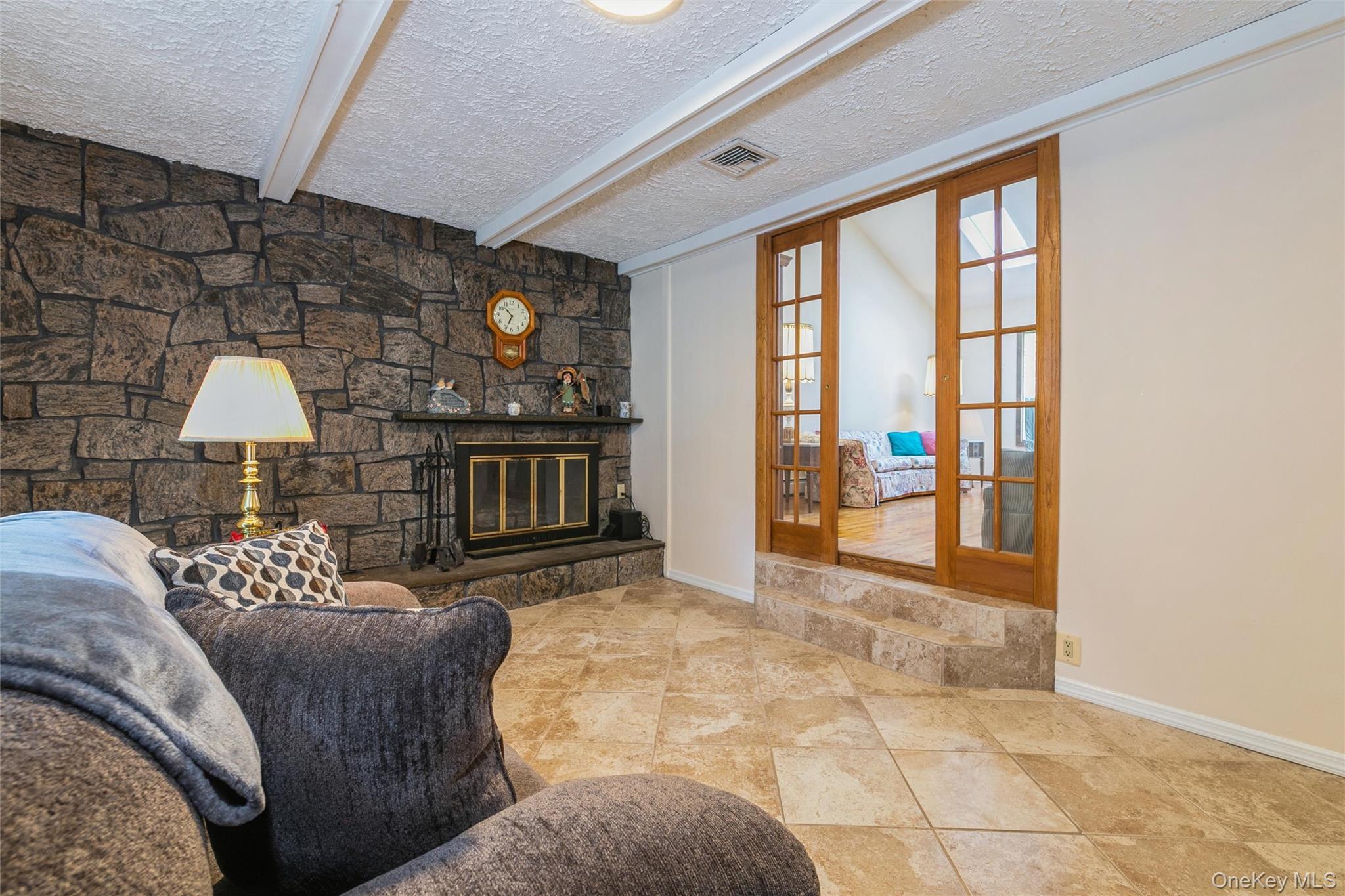 Single Family Sheryl Crescent  Suffolk County, NY 11787, MLS-1047477-27