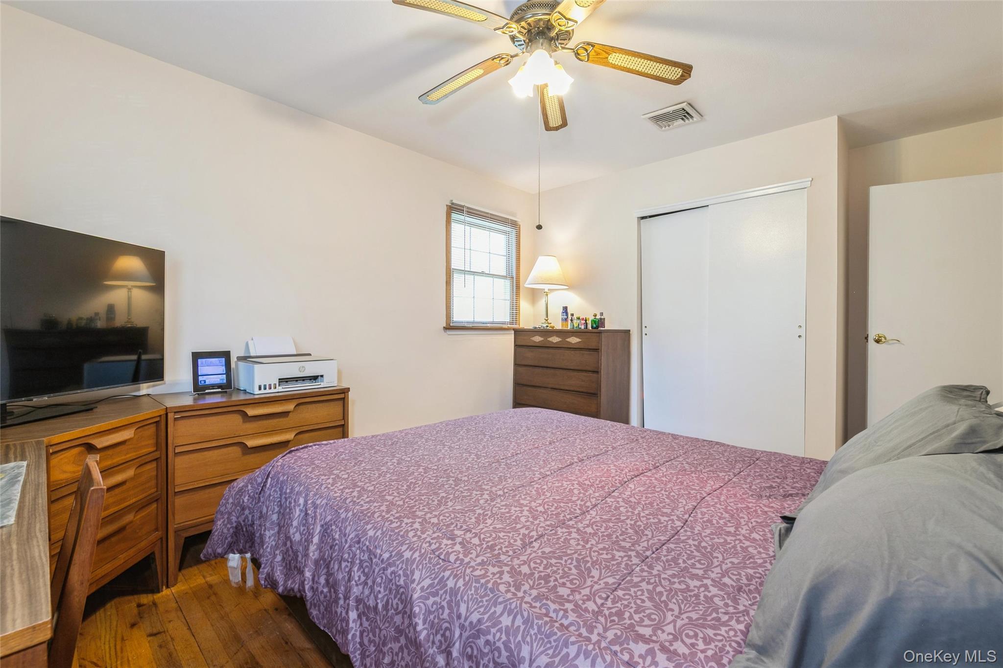 Single Family Sheryl Crescent  Suffolk County, NY 11787, MLS-1047477-36