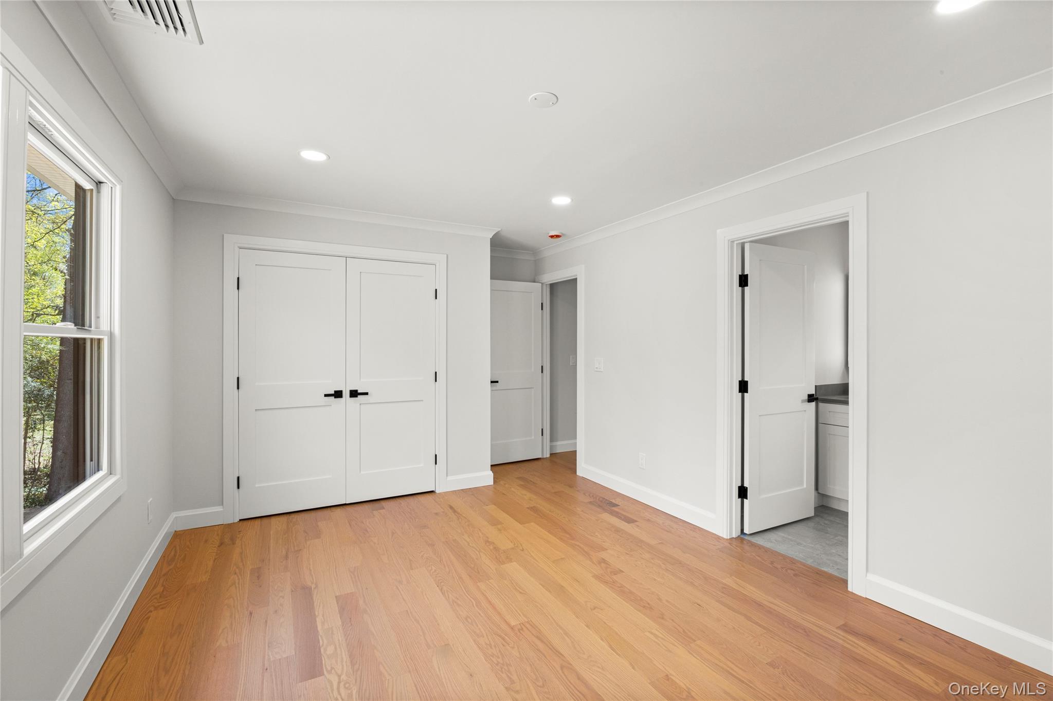 Single Family Beverly Road  Suffolk County, NY 11746, MLS-1047480-20