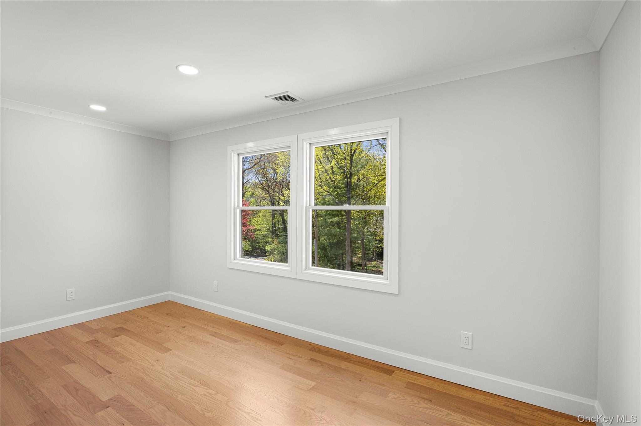 Single Family Beverly Road  Suffolk County, NY 11746, MLS-1047480-22