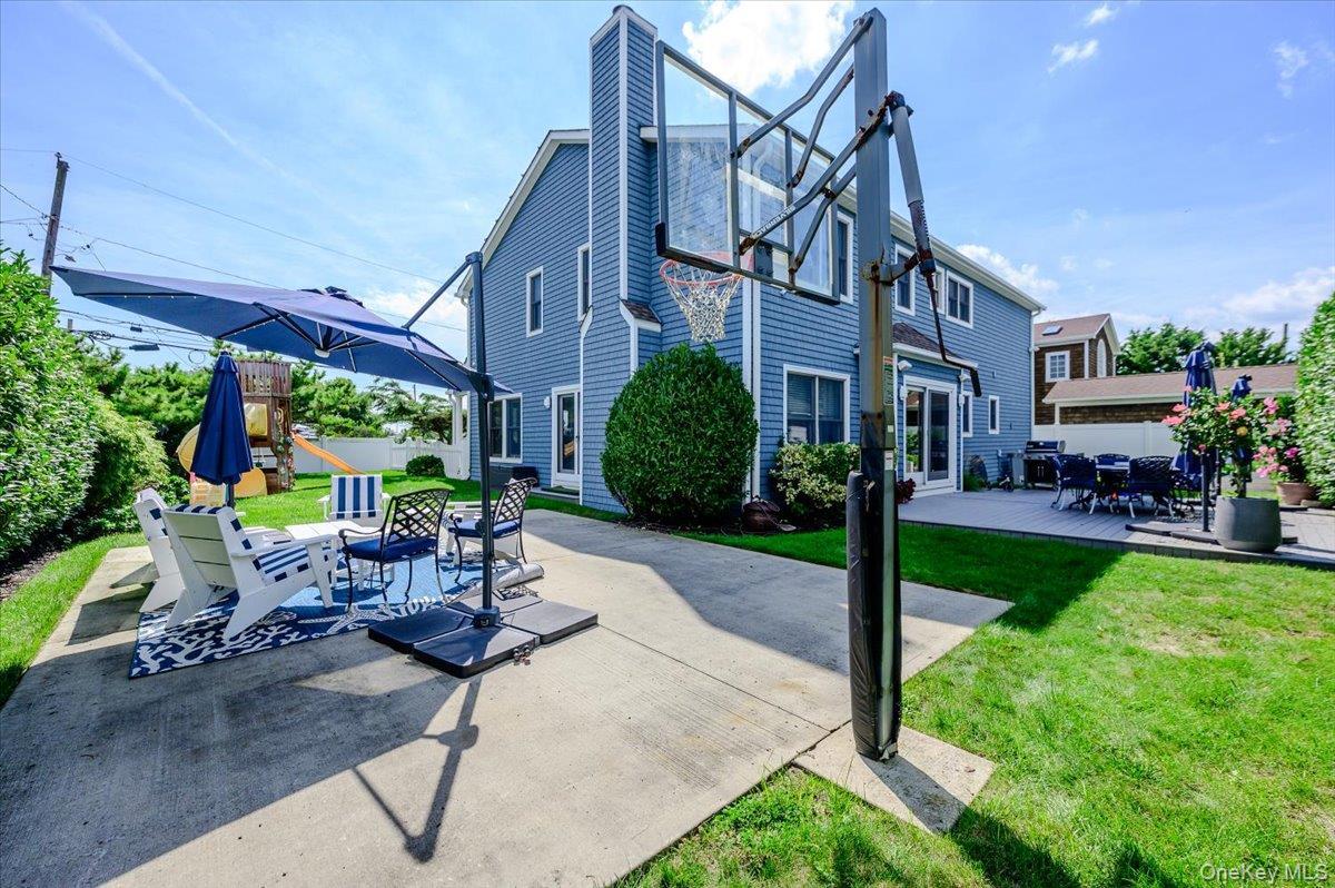 Single Family Pacific Boulevard Nassau County, NY 11509, MLS-1047482-31