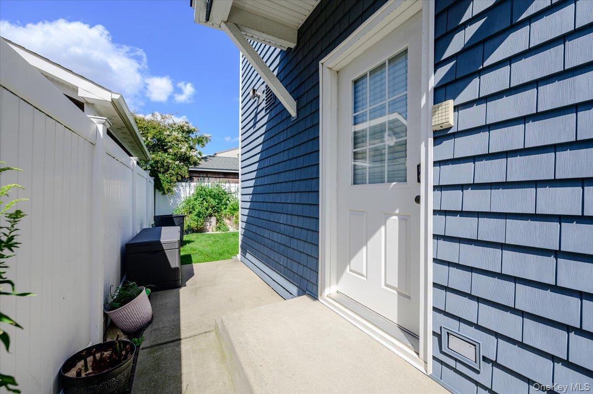 Single Family Pacific Boulevard Nassau County, NY 11509, MLS-1047482-35