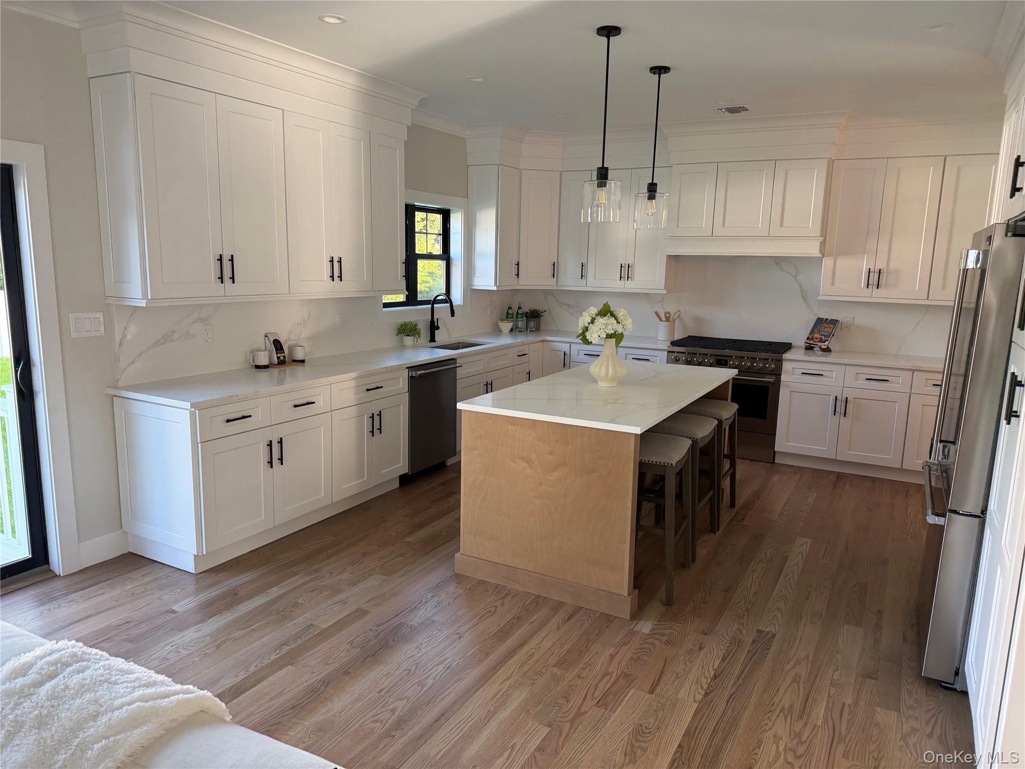Single Family Stella Court  Nassau County, NY 11563, MLS-1047487-5