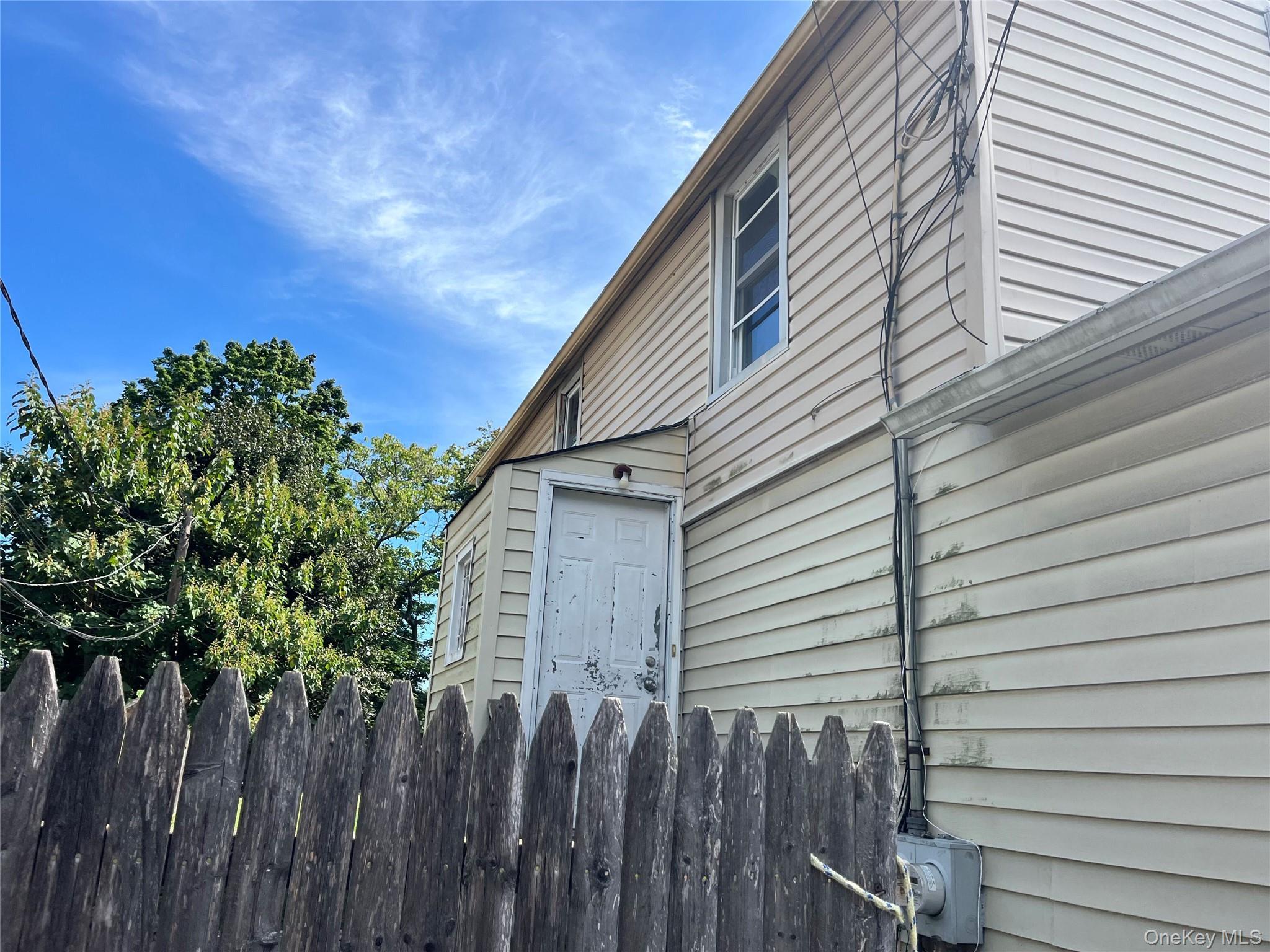 Single Family Lowndes Avenue Suffolk County, NY 11746, MLS-1047489-10