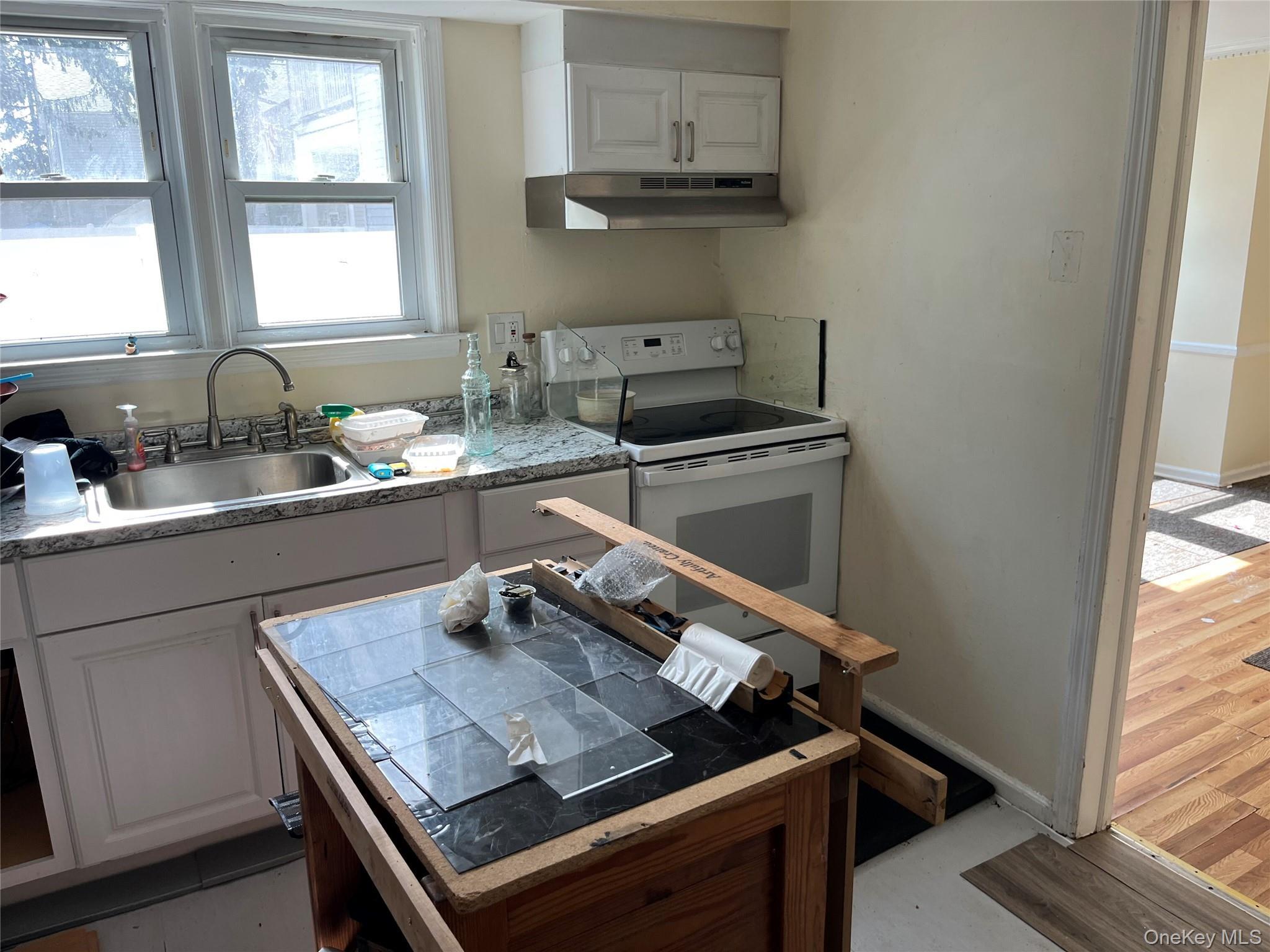 Single Family Lowndes Avenue Suffolk County, NY 11746, MLS-1047489-40