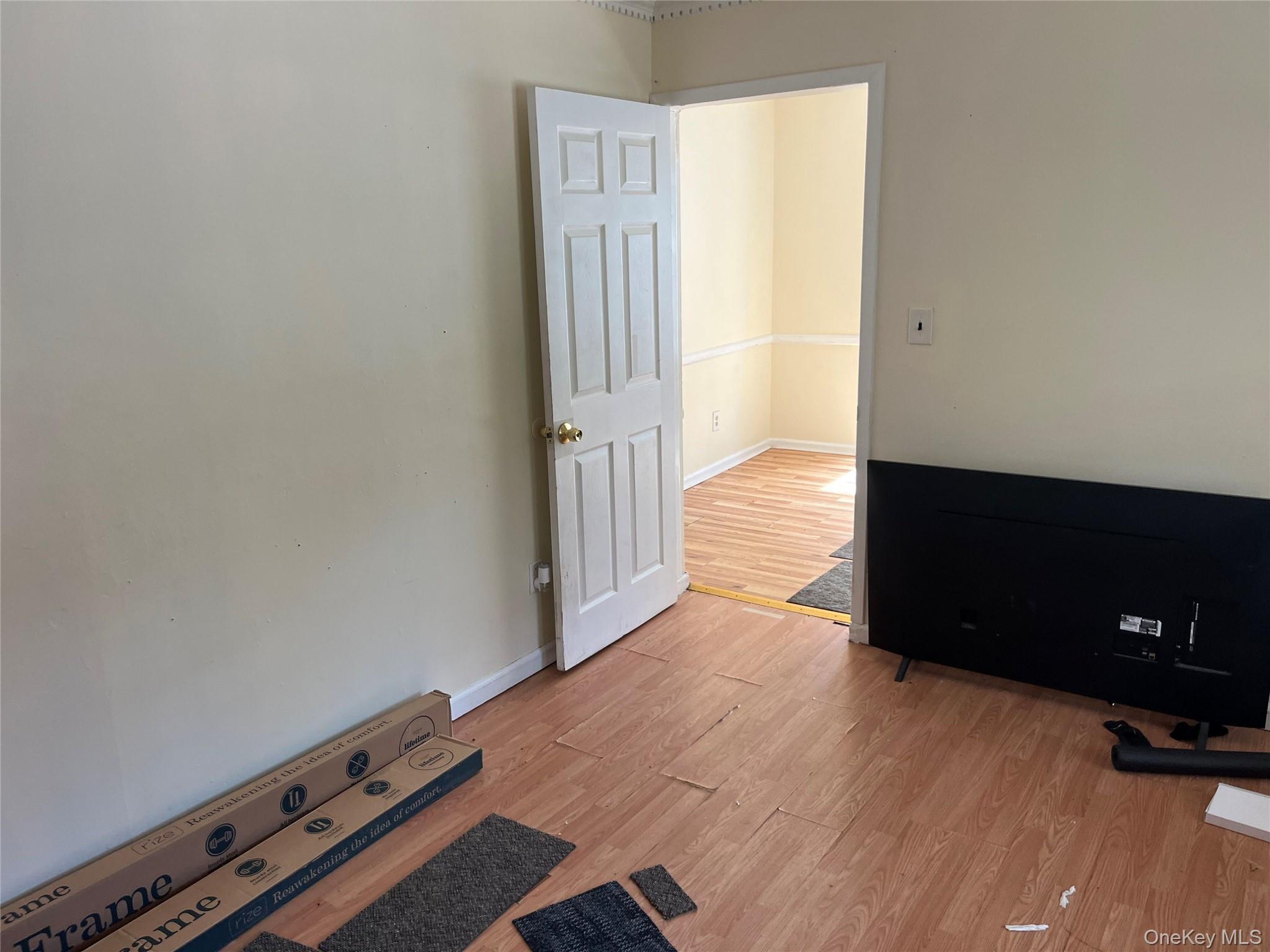 Single Family Lowndes Avenue Suffolk County, NY 11746, MLS-1047489-44