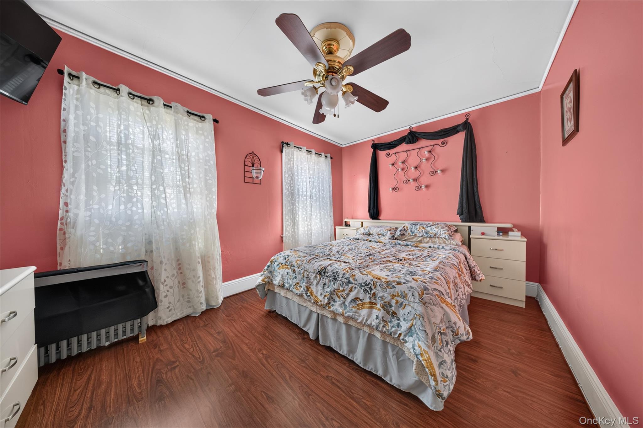 Single Family 57th Road  Queens, NY 11355, MLS-1047503-16