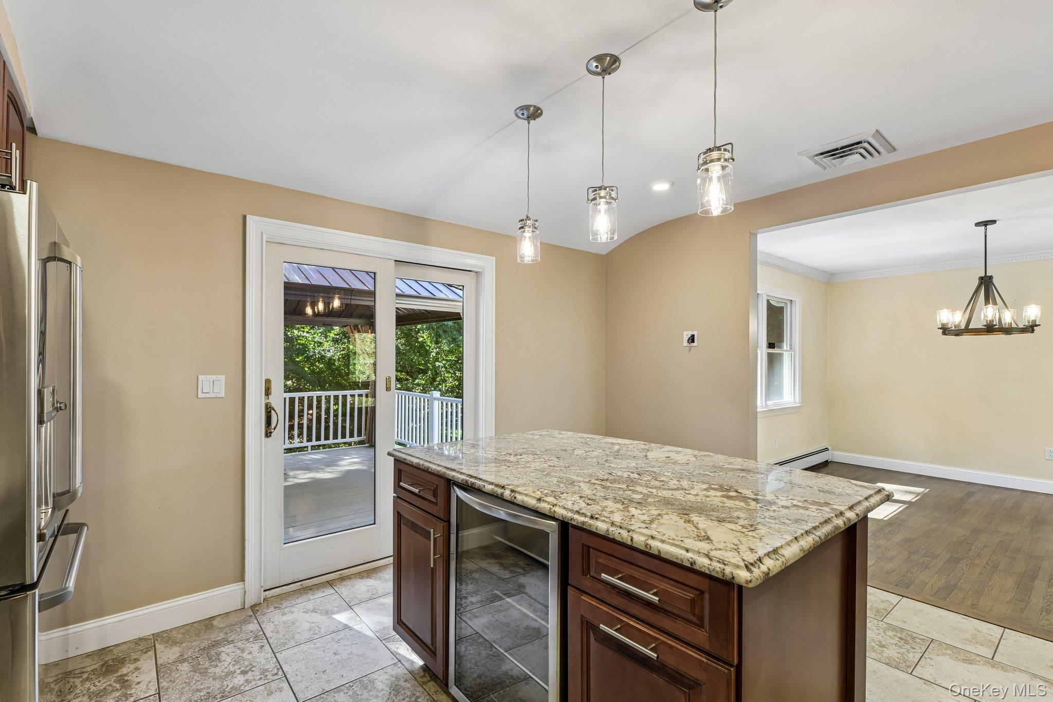 Single Family Sandy Hollow Road  Suffolk County, NY 11768, MLS-1047508-11