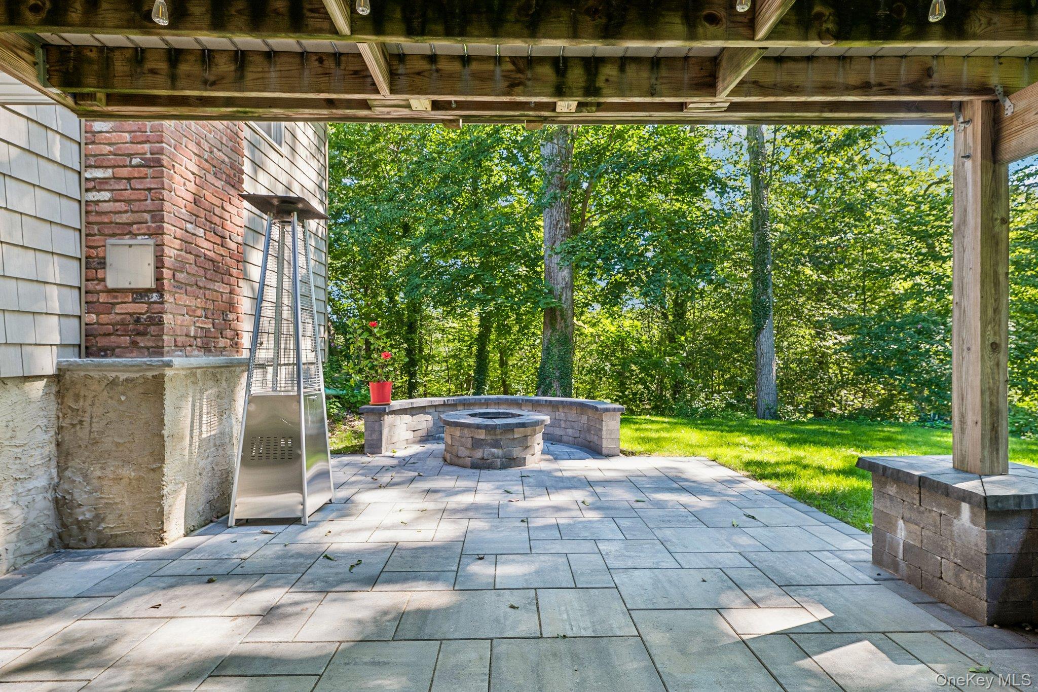 Single Family Sandy Hollow Road  Suffolk County, NY 11768, MLS-1047508-37