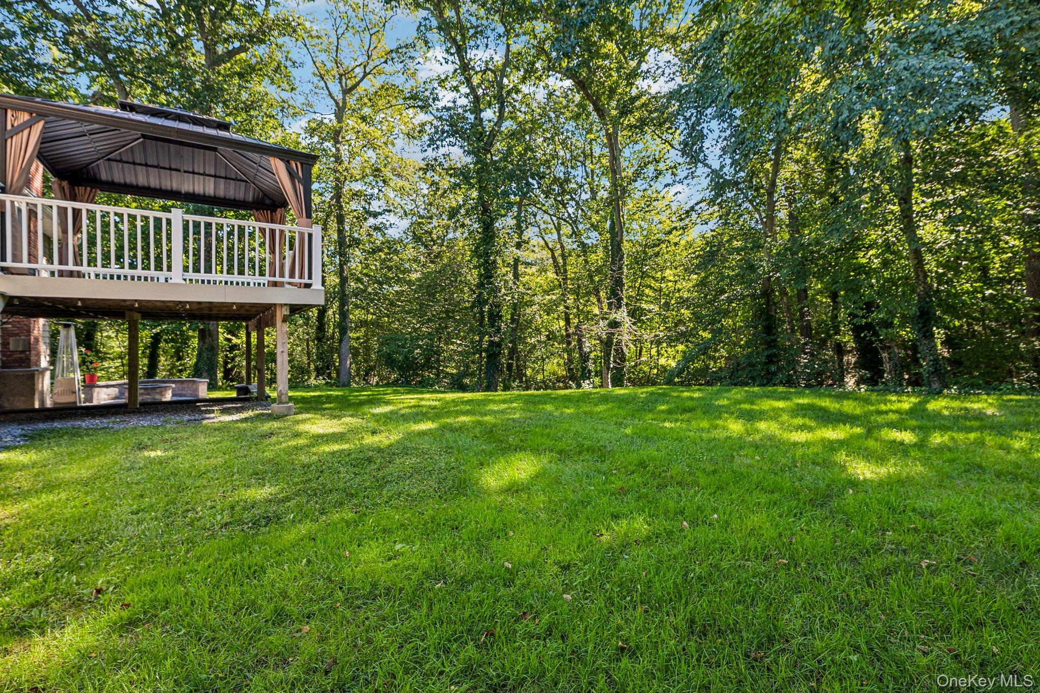 Single Family Sandy Hollow Road  Suffolk County, NY 11768, MLS-1047508-38