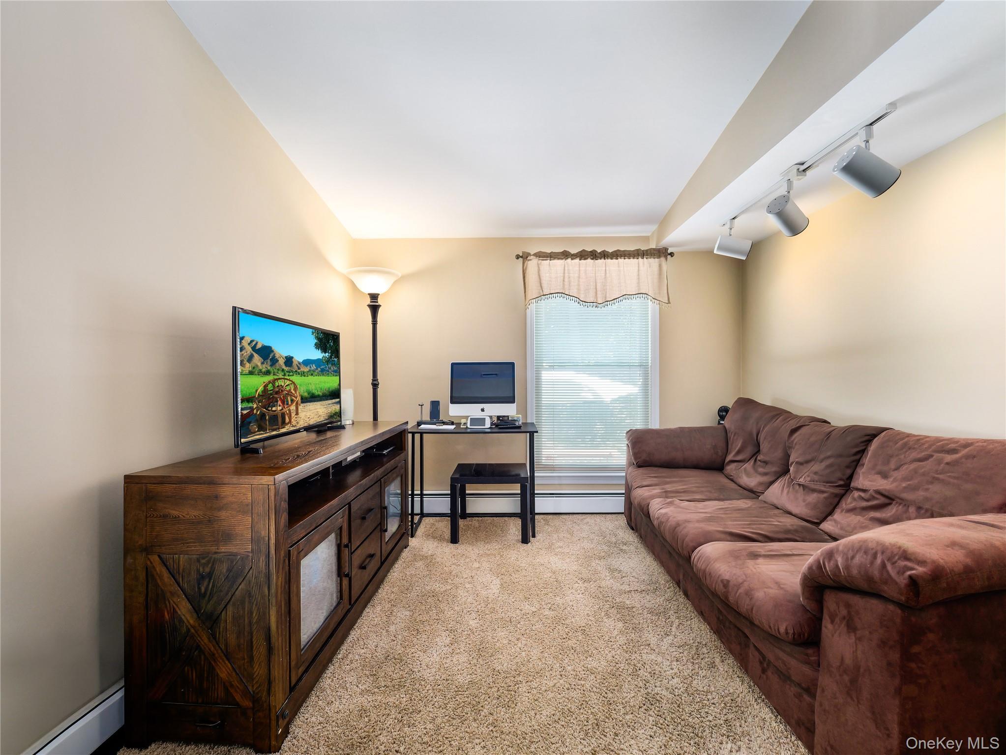 Single Family Will Rogers Lane  Rockland County, NY 10954, MLS-1047522-15