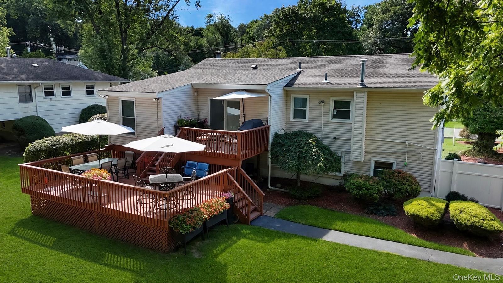 Single Family Will Rogers Lane  Rockland County, NY 10954, MLS-1047522-21