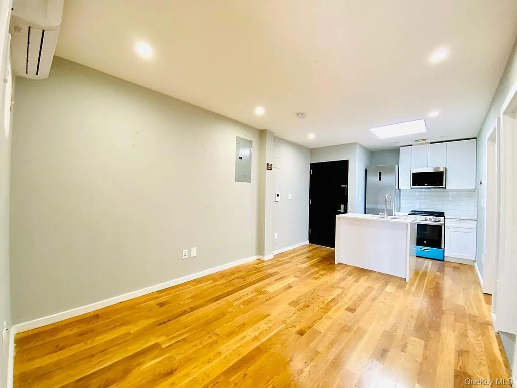 Single Family Jamaica Avenue  Queens, NY 11418, MLS-1047526-10