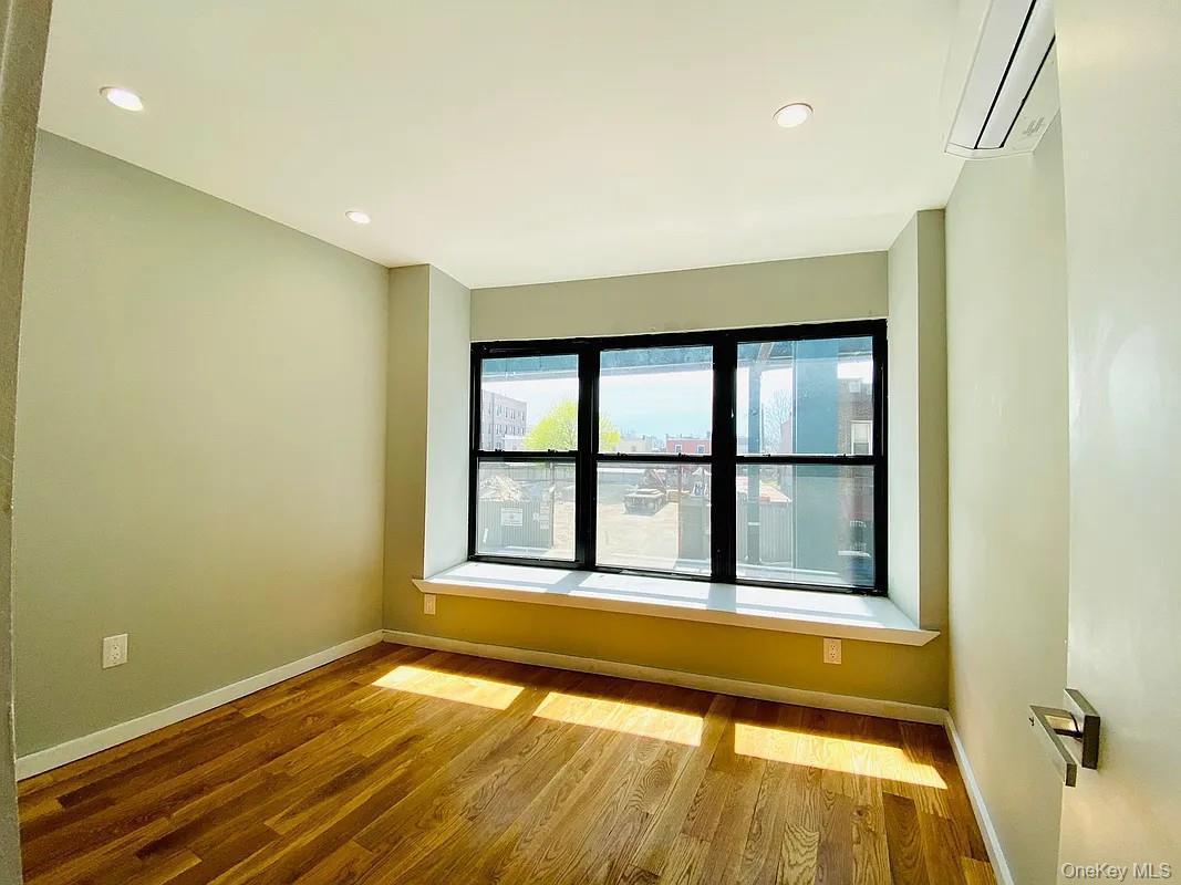 Single Family Jamaica Avenue  Queens, NY 11418, MLS-1047526-12