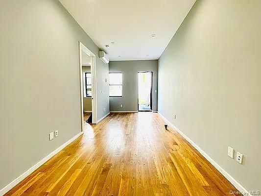 Single Family Jamaica Avenue  Queens, NY 11418, MLS-1047526-15