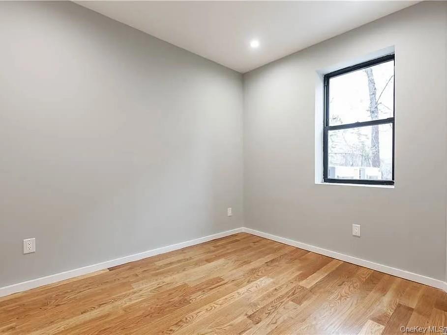 Single Family Jamaica Avenue  Queens, NY 11418, MLS-1047526-17