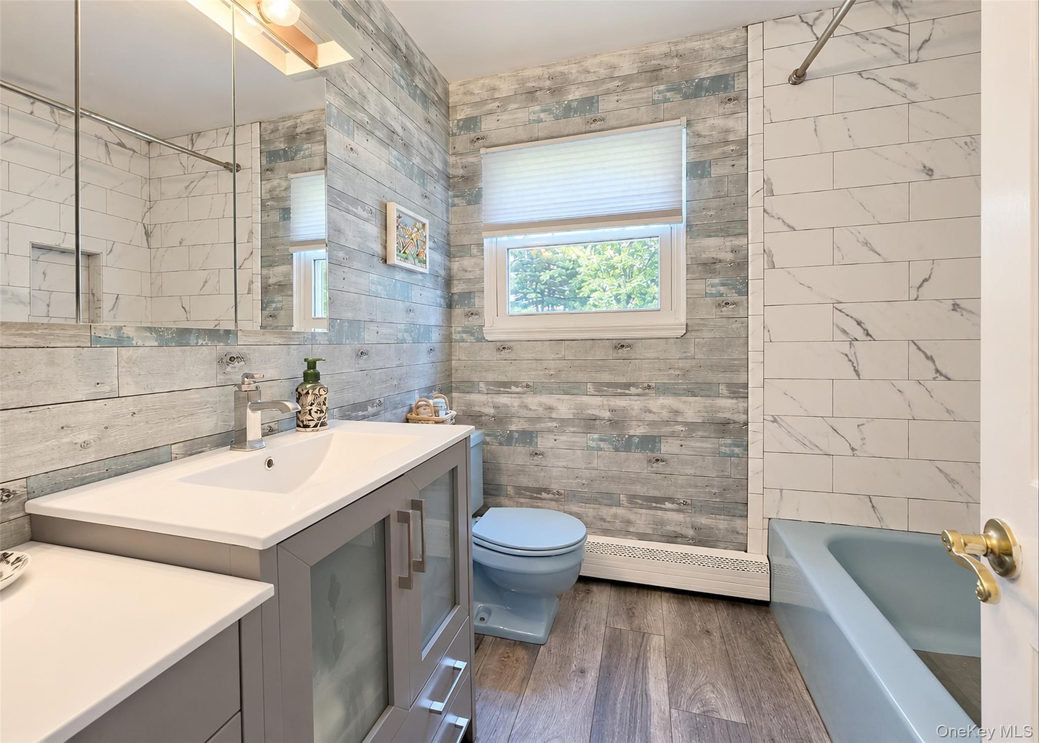 Single Family Lisa Lane  Suffolk County, NY 11776, MLS-1047527-10