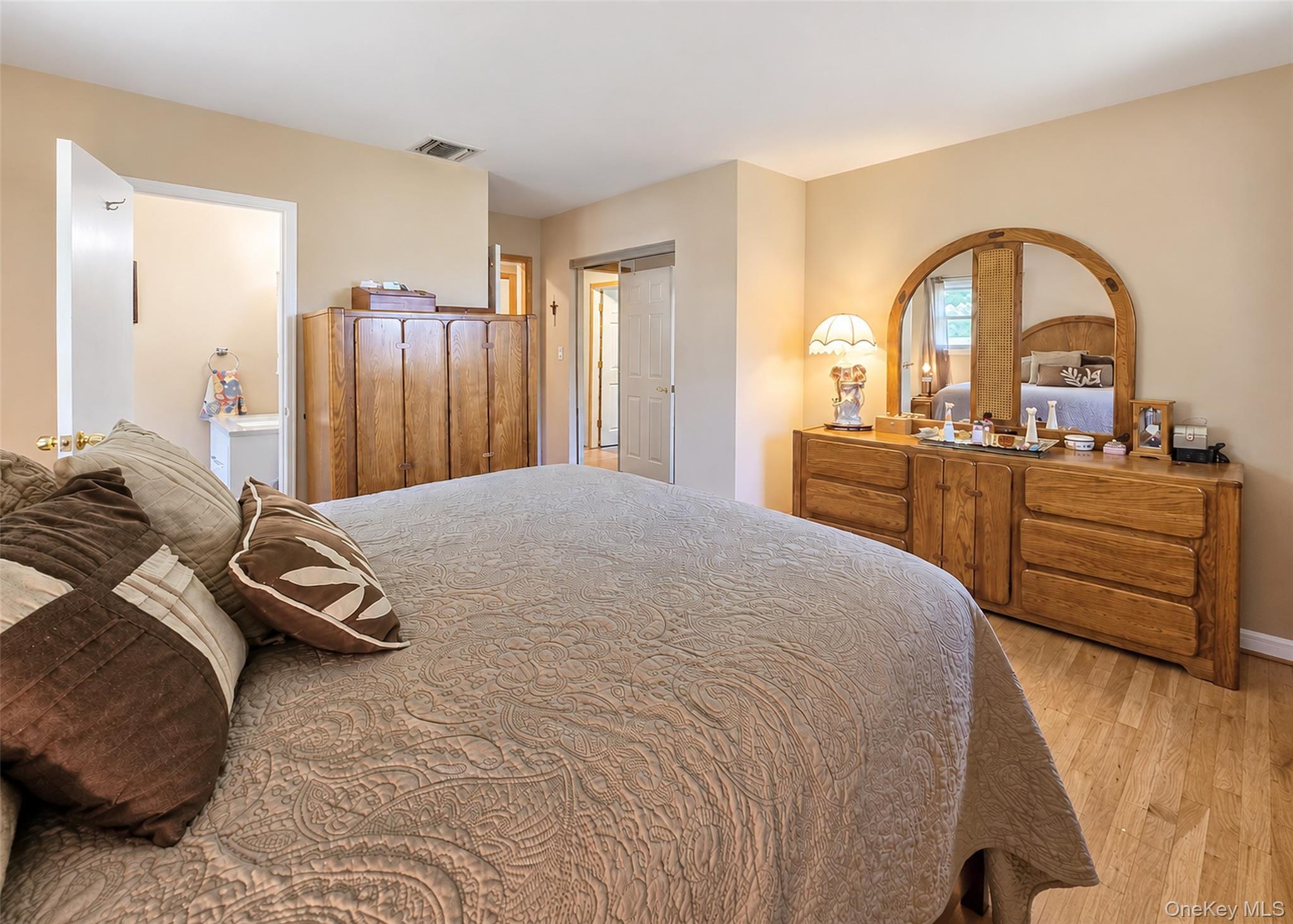Single Family Lisa Lane  Suffolk County, NY 11776, MLS-1047527-15