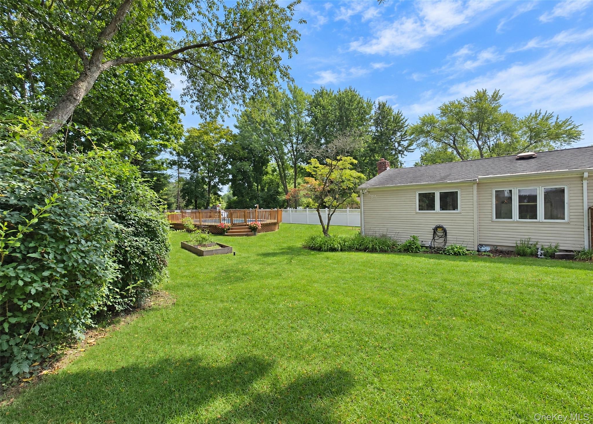 Single Family Lisa Lane  Suffolk County, NY 11776, MLS-1047527-30